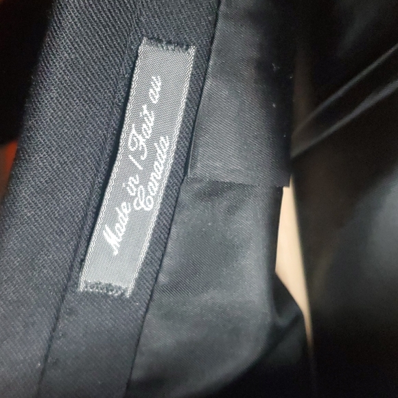 Arnold Brant Men's Black Tuxedo Jacket - Picture 6 of 6